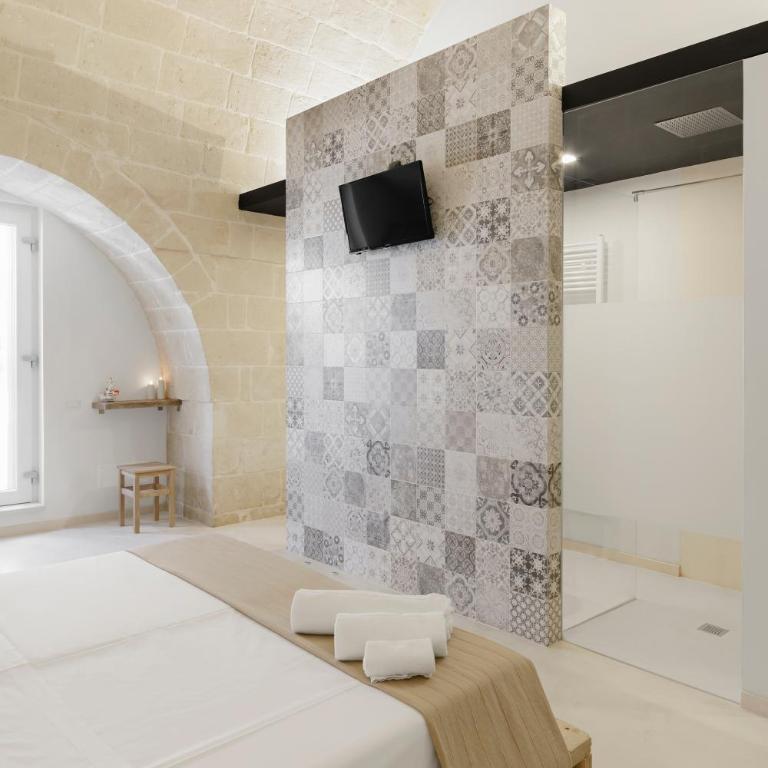 Hydria Rooms - Camera Matrimoniale Deluxe - 5