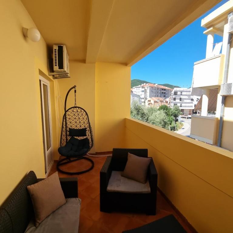 2 room apartman Budva - Two-Bedroom Apartment - 1