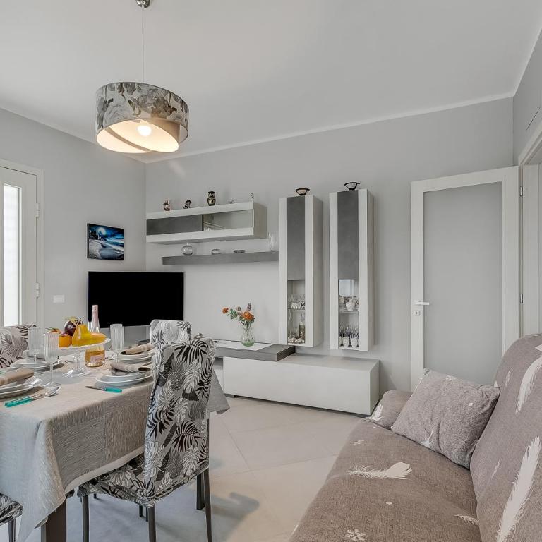 Casa Nadia 1.2 Km from Sea with Terrace & Parking - Happy Rentals - Casa Vacanze - 1