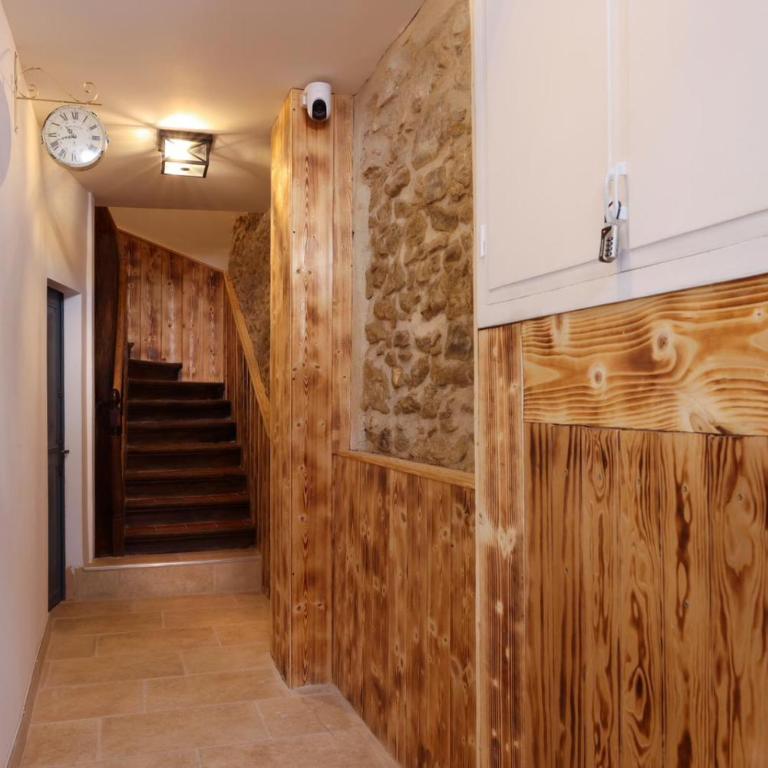Bastide Suite Elégance Noire - Appartement 2 Chambres Deluxe avec Balcon - 20