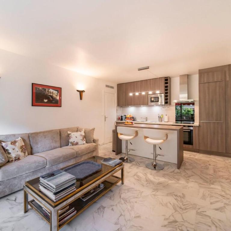Brand new 2 bedrooms 3min walk to the Croisette - Two-Bedroom Apartment - 8