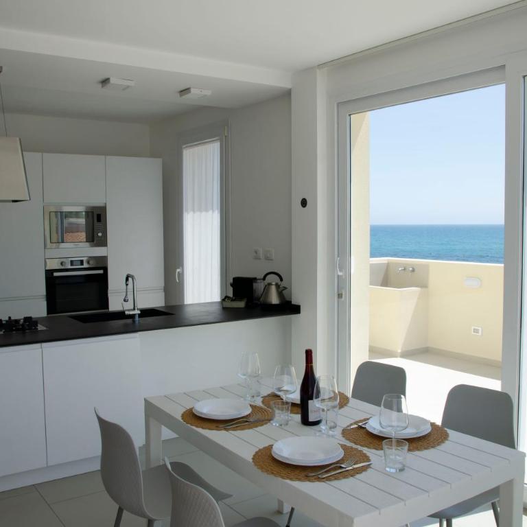 Cicirìa - Private Seafront Suites - Appartamento con 3 Camere da Letto e Vista Mare - 15