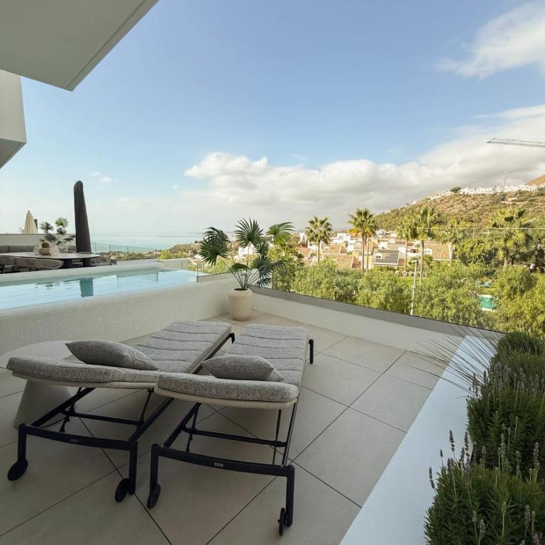 Luxury 4-Bedroom House Rental in Benalmádena with Private Pool - Ferienhaus - 36