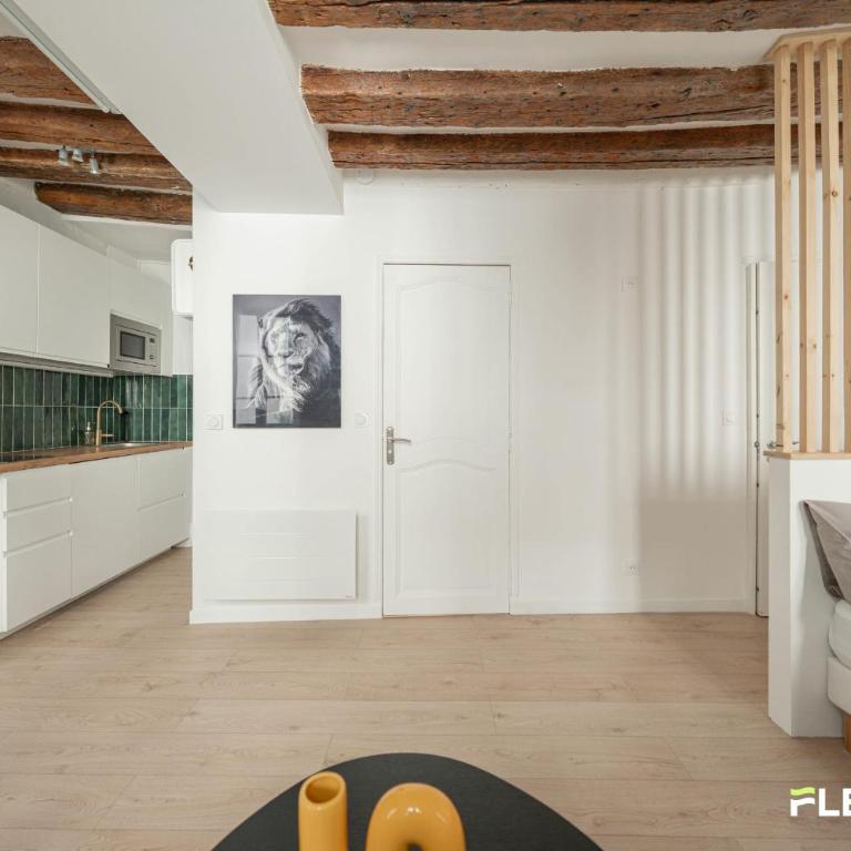 Studio chaleureux Marais 3e plein de charme - Studio - 11