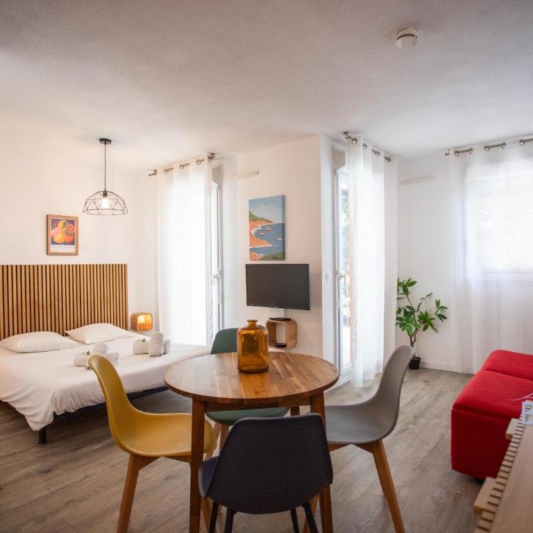 Lovely studio with golf course views close to the sea swimming pool park - Monolocale - 2