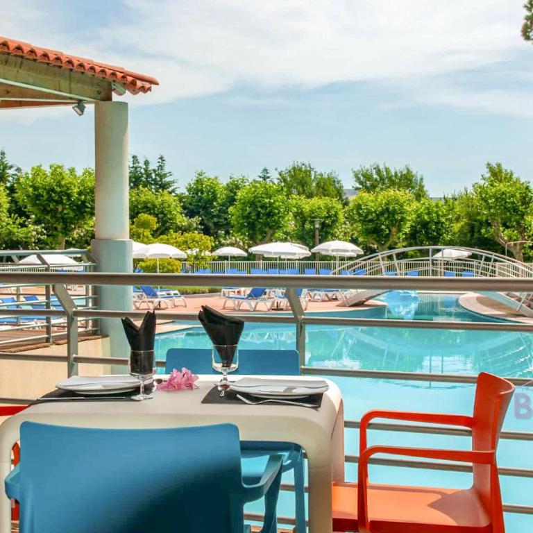 Lovely studio with golf course views close to the sea swimming pool park - Monolocale - 5