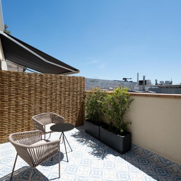Catalonia Plaza Catalunya - Premium Double Room with Balcony - 6