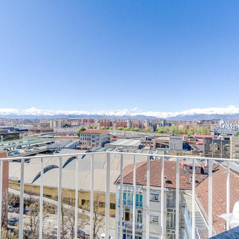 GuestHost -Carducci Attics - Penthouse Apartment - 24