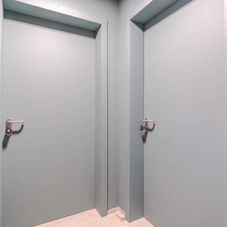 GuestHost - Carducci Studios - Deluxe Studio - 26