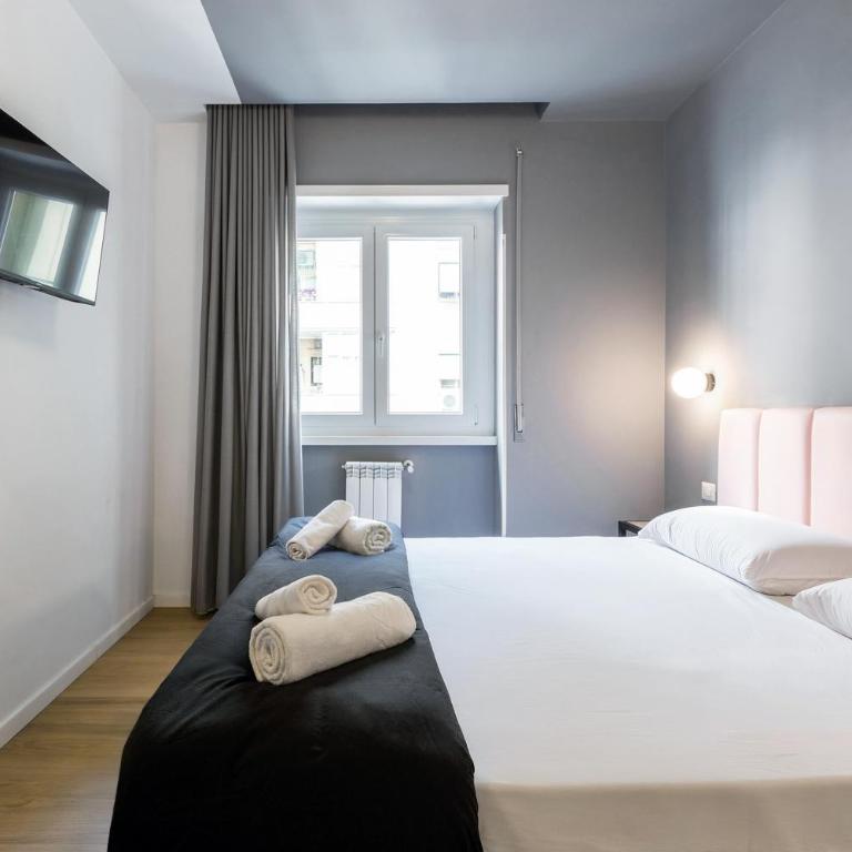 Luciano King's Guest House - Deluxe King Room - 1