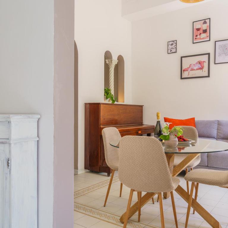 Urban Zen Garden- Entire house with 5 suites - Casa con 5 Camere da Letto - 77
