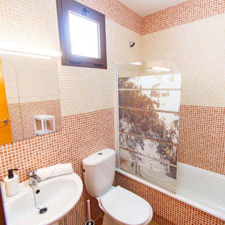 Terraza con Solarium y Piscina- By Aloha Palma - Apartamento de 2 dormitorios - 27