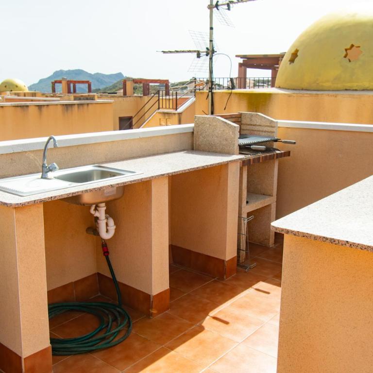 Terraza con Solarium y Piscina- By Aloha Palma - Apartamento de 2 dormitorios - 29