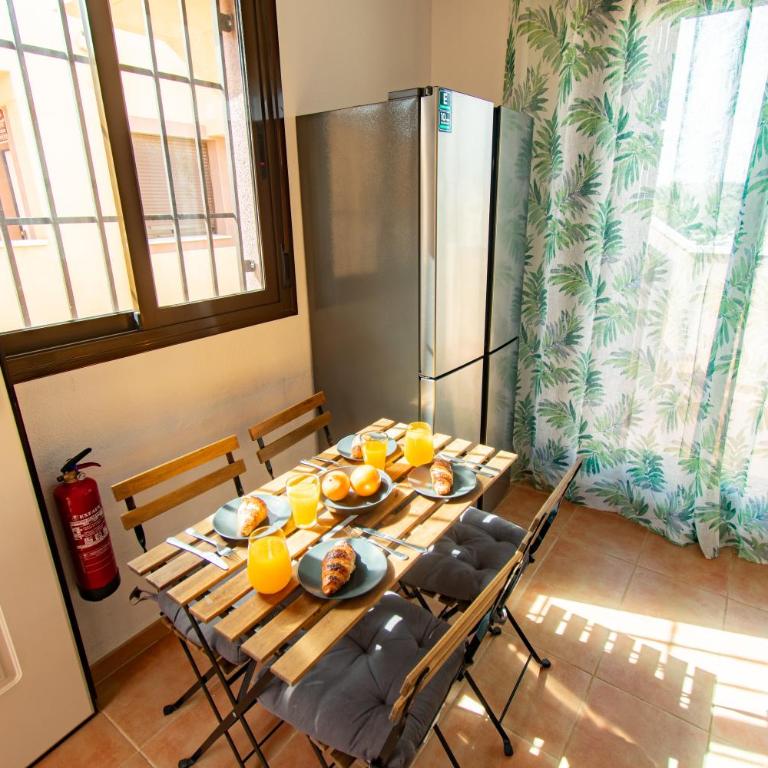 Terraza con Solarium y Piscina- By Aloha Palma - Apartamento de 2 dormitorios - 13