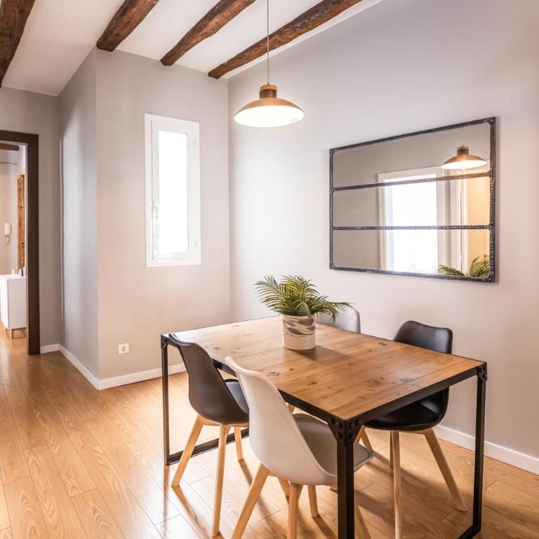 44MAL1084- Bright 2BR apartment - Two-Bedroom Apartment - 18