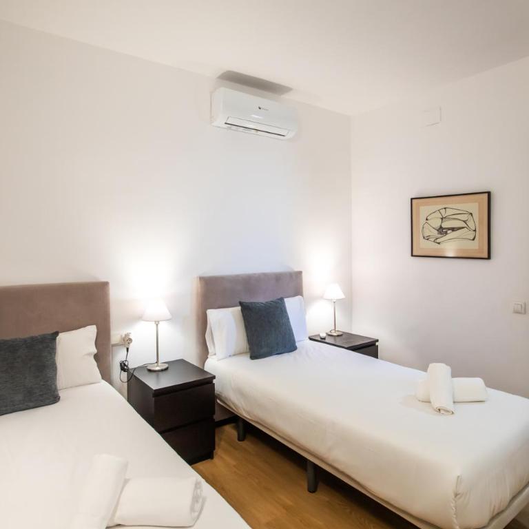 7CROM1130 - 2BD Eixample with a big terrace - Two-Bedroom Apartment with Terrace - 16