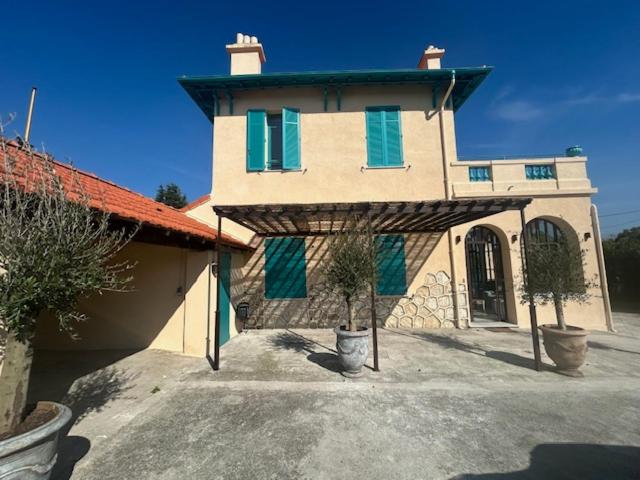 Grand Appartement 4 pièces dans Villa de charme rénovée proche plages et centre ville d'Antibes, Côte d'Azur - Appartement 3 Chambres Deluxe - 3