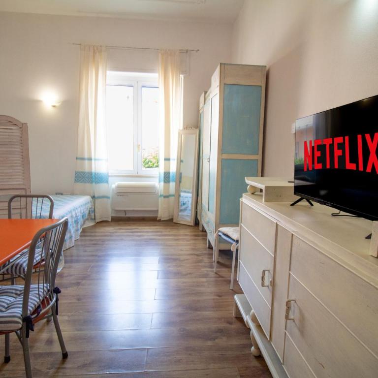Giulia's Home City Center - Appartamento Monolocale con 1 Letto Matrimoniale - 4