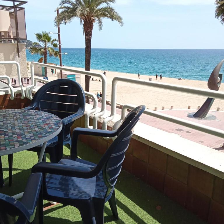 Piso Jover alojamiento en primera línea del Mar !! - Apartamento de 4 dormitorios con vistas al mar - 3