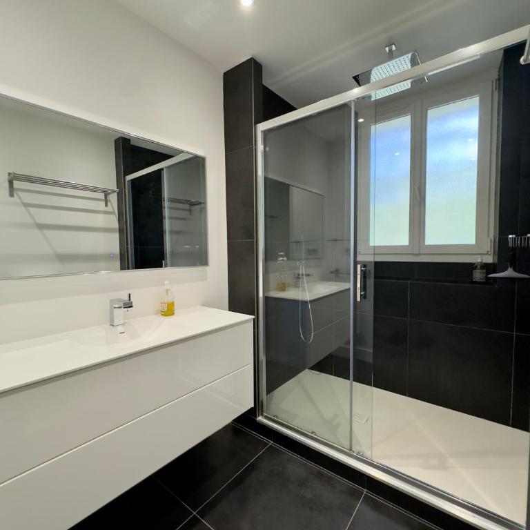 Eugénie T4 vue mer centre-ville - Appartamento con 3 Camere da Letto e Vista Mare - 30