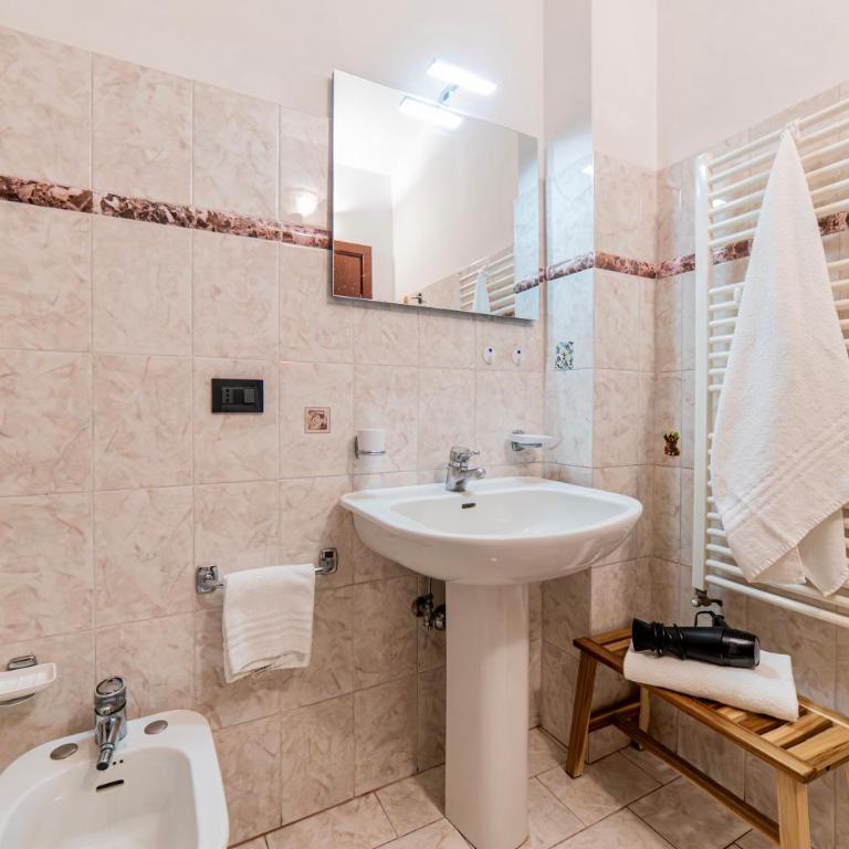 Penthouse with Sea View Terrace in the Heart of Taormina - Two-Bedroom Standard Apartment - 28