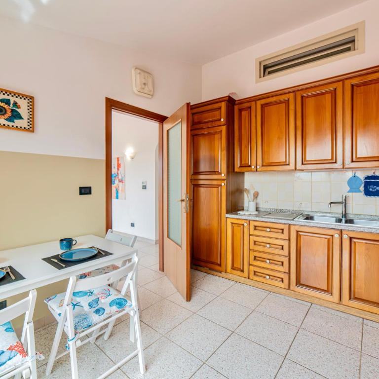 Penthouse with Sea View Terrace in the Heart of Taormina - Two-Bedroom Standard Apartment - 15