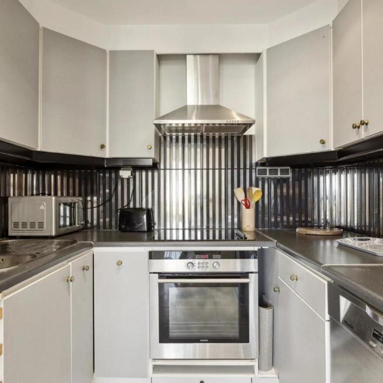 REF 2062- Cannes Croisette- Center - Apartment - 4