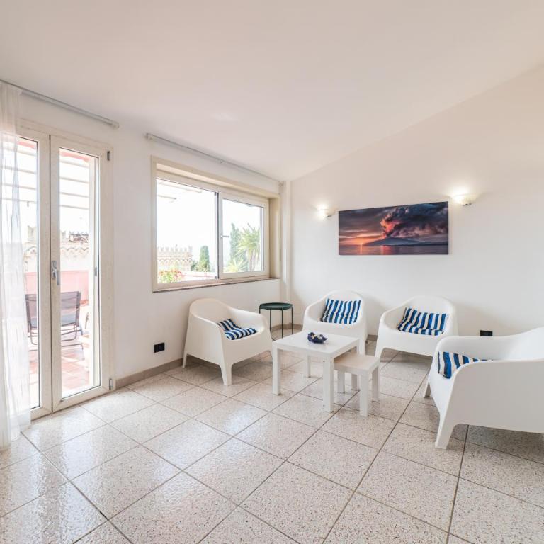 Penthouse with Sea View Terrace in the Heart of Taormina - Two-Bedroom Standard Apartment - 5