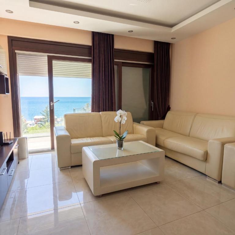 Shine Residence First Line Sea View - Two-Bedroom Apartment - 2