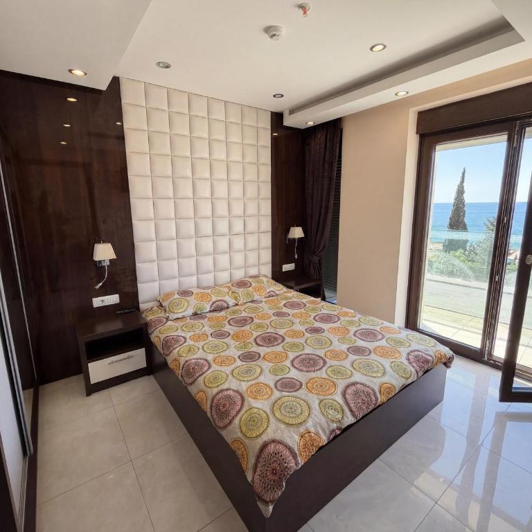 Shine Residence First Line Sea View - Two-Bedroom Apartment - 6
