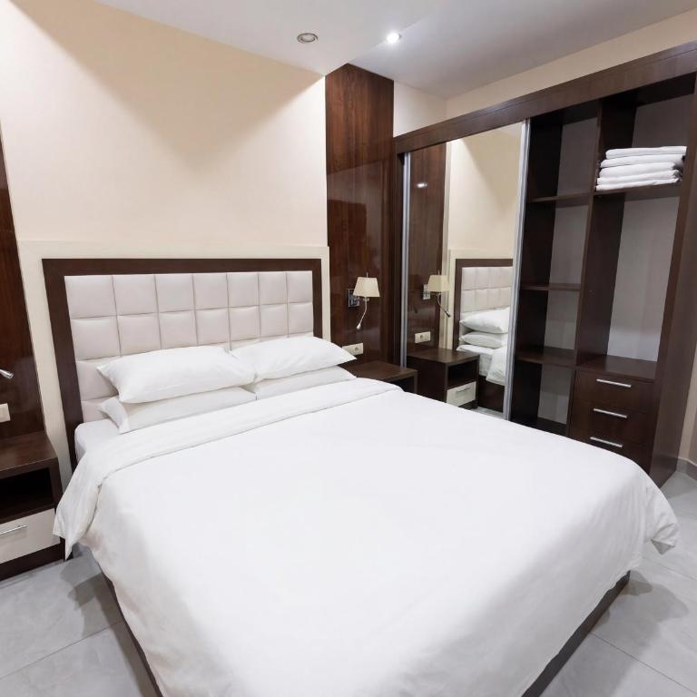 Shine Residence First Line Sea View - Two-Bedroom Apartment - 8