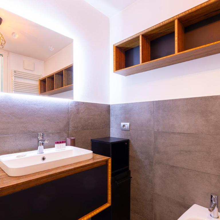 I-Host - Charming Loft in Navigli - Appartamento con 2 Camere da Letto - 19