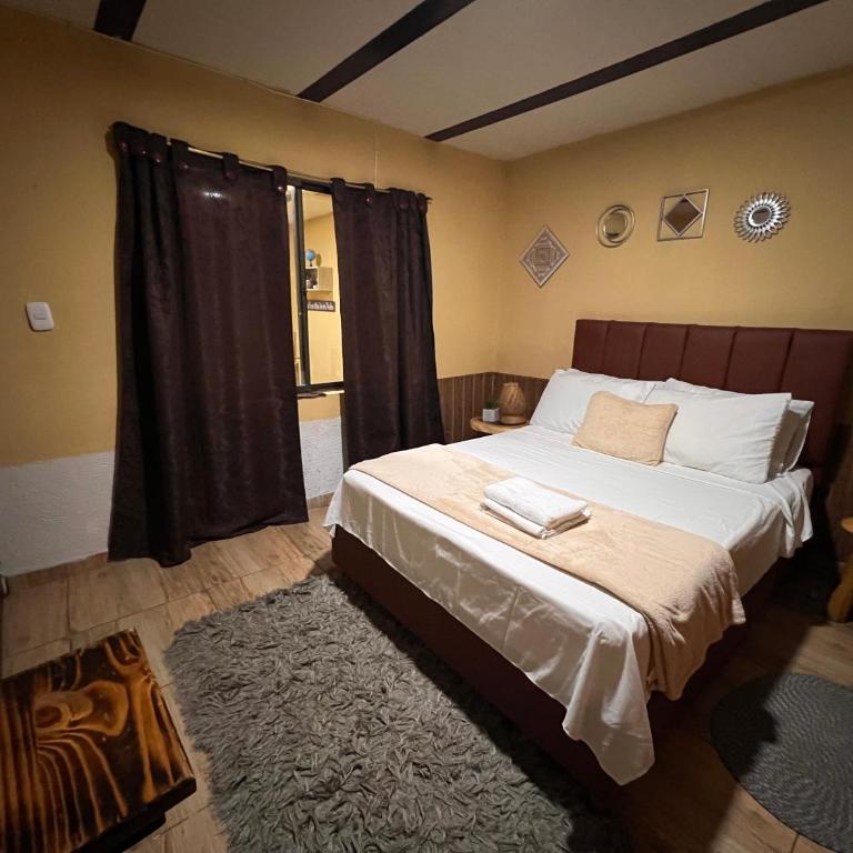 Hospedaje, Casa Naranja Salento 2 - Casa de 3 dormitorios - 1