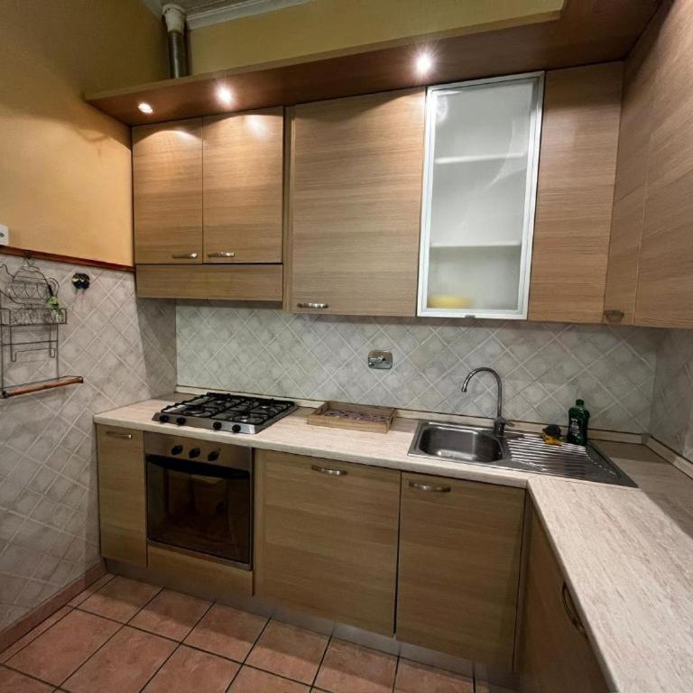 Martienez Room's Roma - Large Double Room - 1
