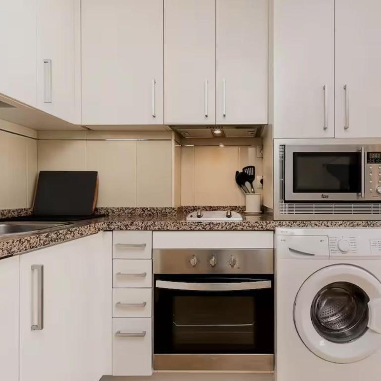 Holidays2Malaga Ventura apartment close old town - Estudio - 2