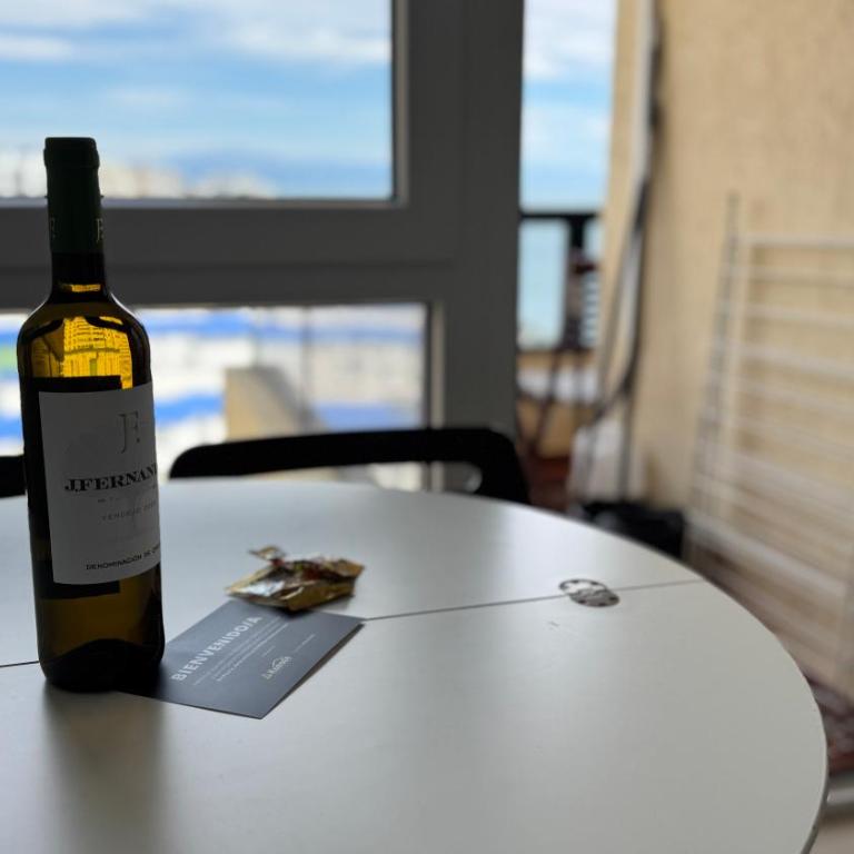 Benalmádena Beachfront, Piscina y Vistas al Mar - Apartamento de 1 dormitorio - 4