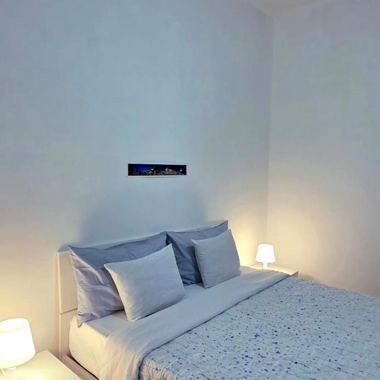 Martienez Room's Roma - Deluxe Room - 17