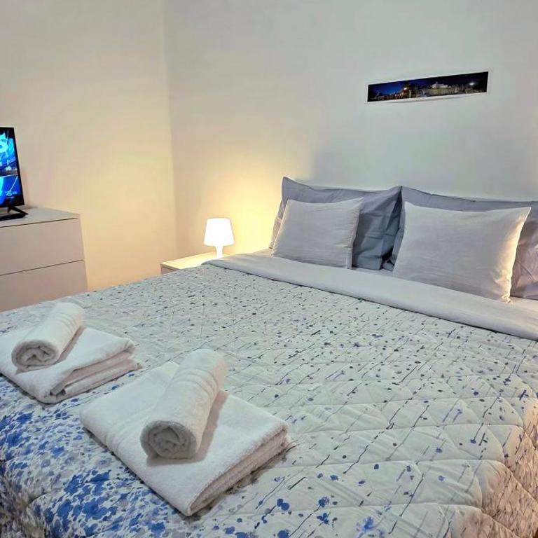 Martienez Room's Roma - Deluxe Room - 18