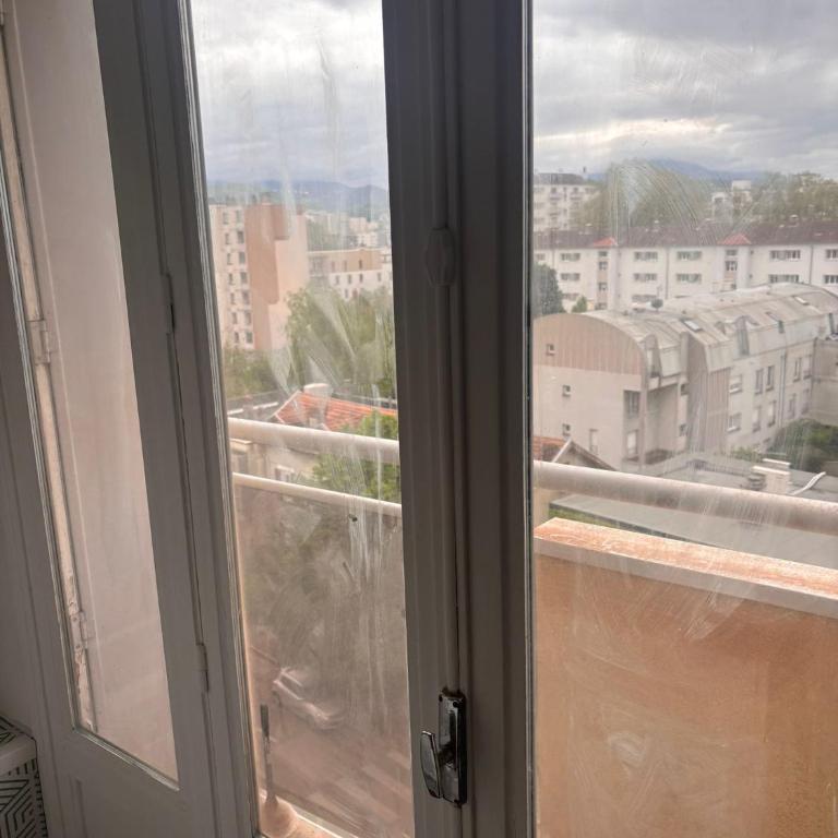 Studio 24m2 Genoble - Appartamento con 1 Camera da Letto - 1
