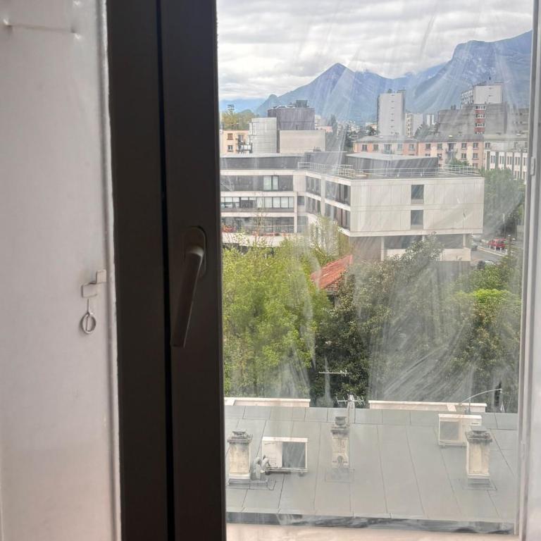 Studio 24m2 Genoble - Appartamento con 1 Camera da Letto - 2