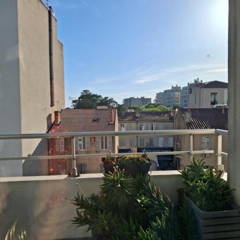 Superbe logement, proche commerces, stade et plage - Apartment - 30