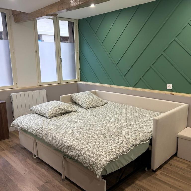 Studio neuf & équipé, Vieux-Marché, proche gare - One-Bedroom Apartment - 3