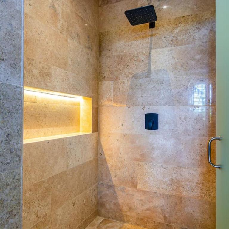 Luxury Beachfront 3BR Appartment - Apartamento - 13