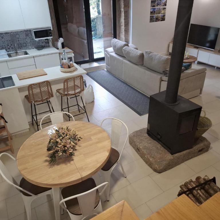 Encantadora Villa de Piedra con Jardín y Chimenea - Casa Unifamiliar de 2 dormitorios - 17