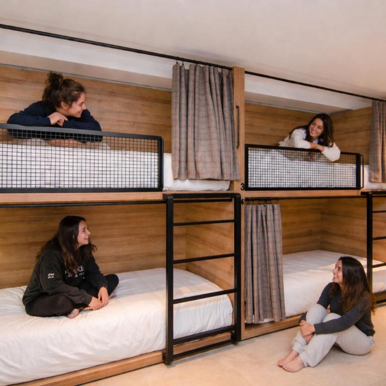 LATROUPE La Granja - Cama en habitación compartida mixta de 8 camas - 2