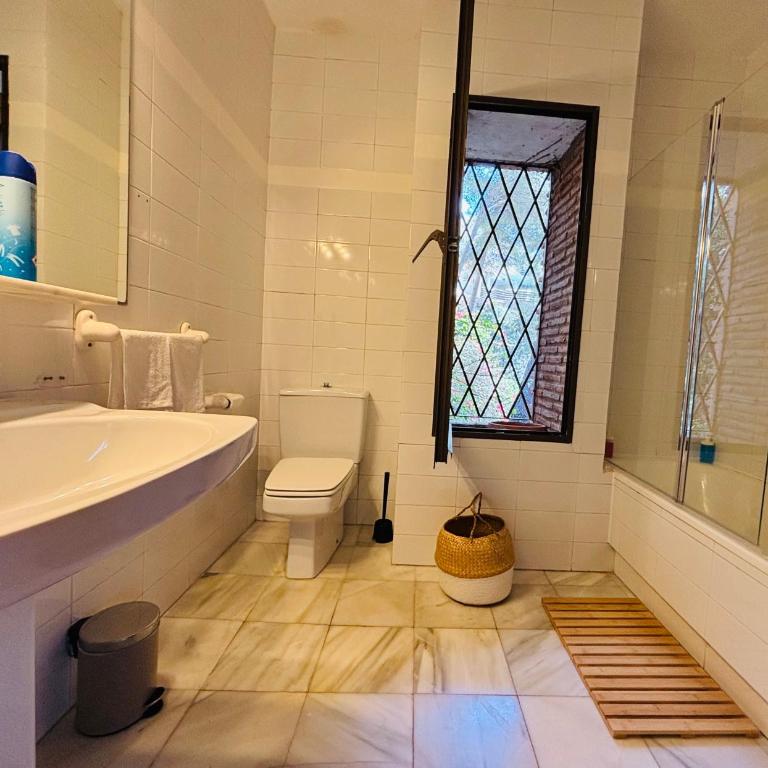 VILLA OASIS PINARES DE SAN ANTÓN -pool, sea, near Málaga city center- - Casa de 5 dormitorios - 32
