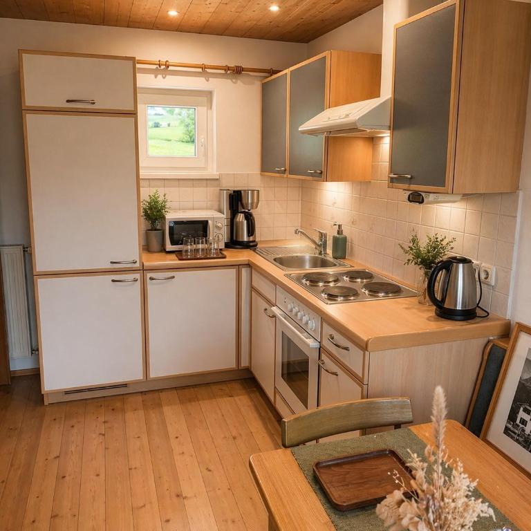 Pension Sonneck - Apartment mit 1 Schlafzimmer, Balkon und Bergblick - 9