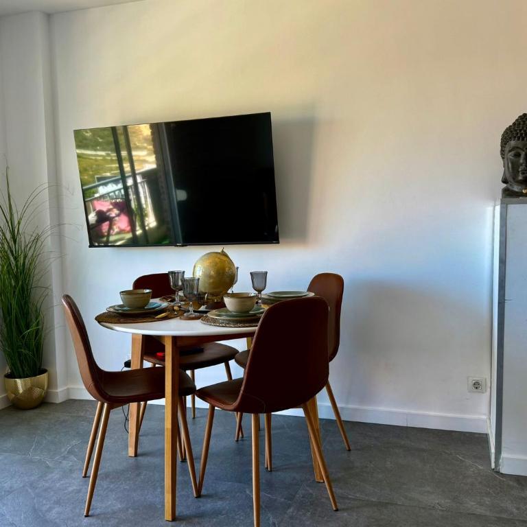 Dreamy Apartment by the Sea of Postiguet - One-Bedroom Apartment - 5
