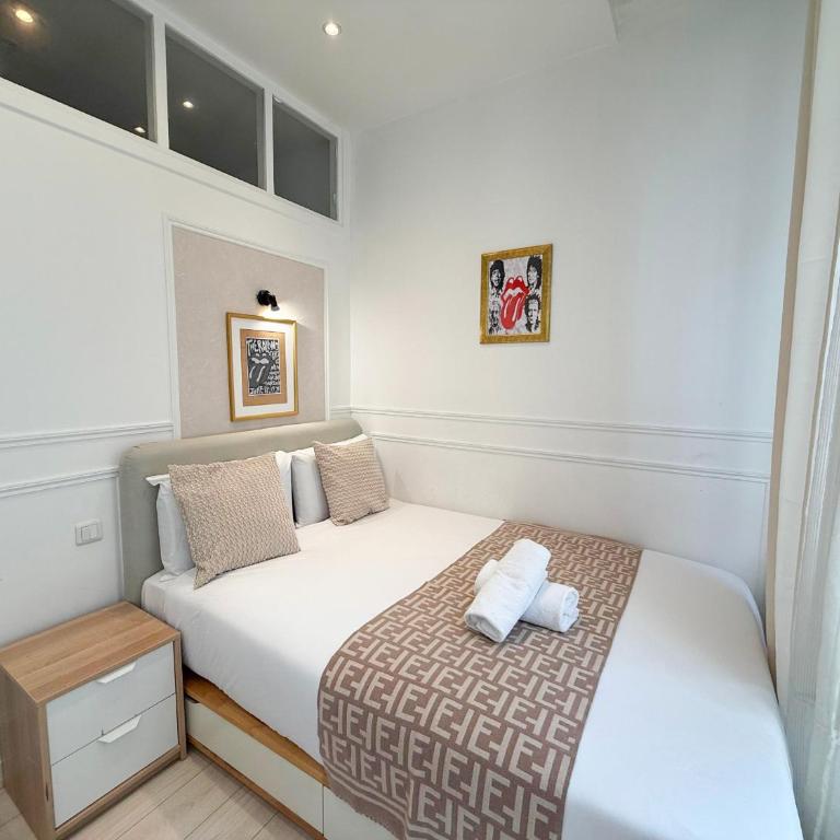 UrbanFlat 68 - Marvellous Rolling Stones Apartment in Paris - Apartment - 7