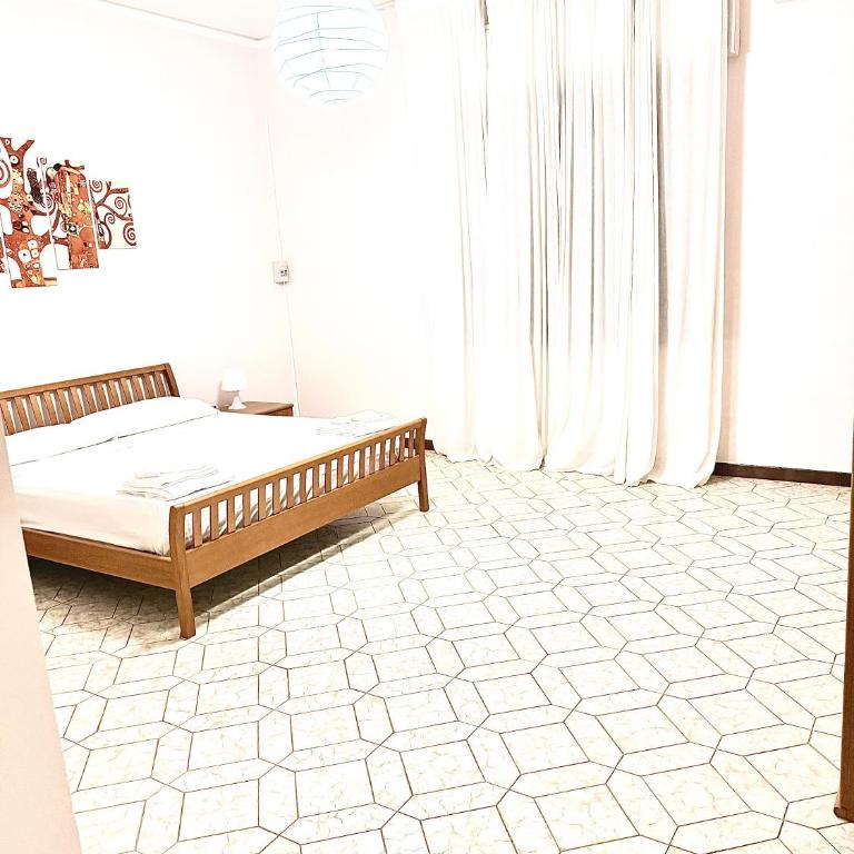Casa vacanze a due passi dal centro Elena1 - Appartamento con 4 Camere da Letto - 33
